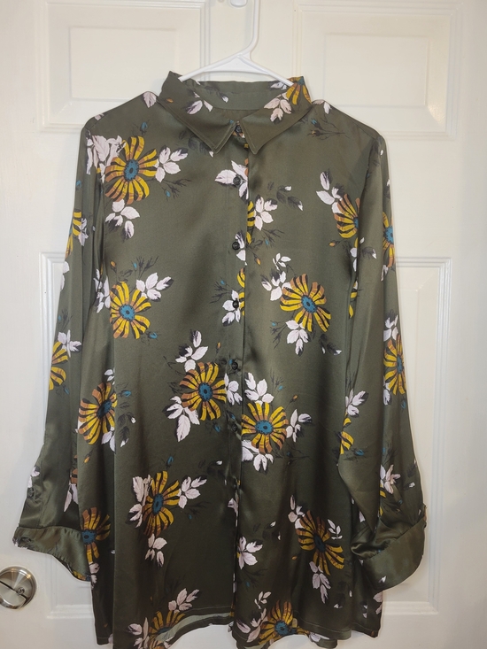 Tops - Eleanor Leftwich 100% Silk Olive Floral Button-Up Shirt Women's Lightweight Top.